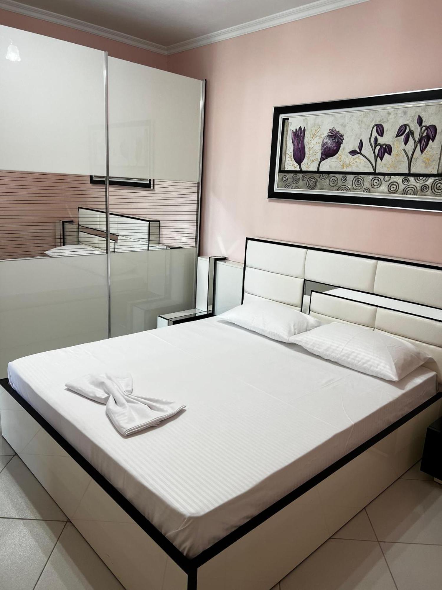 Amy'S Luxury Appartment Shkodër Eksteriør billede