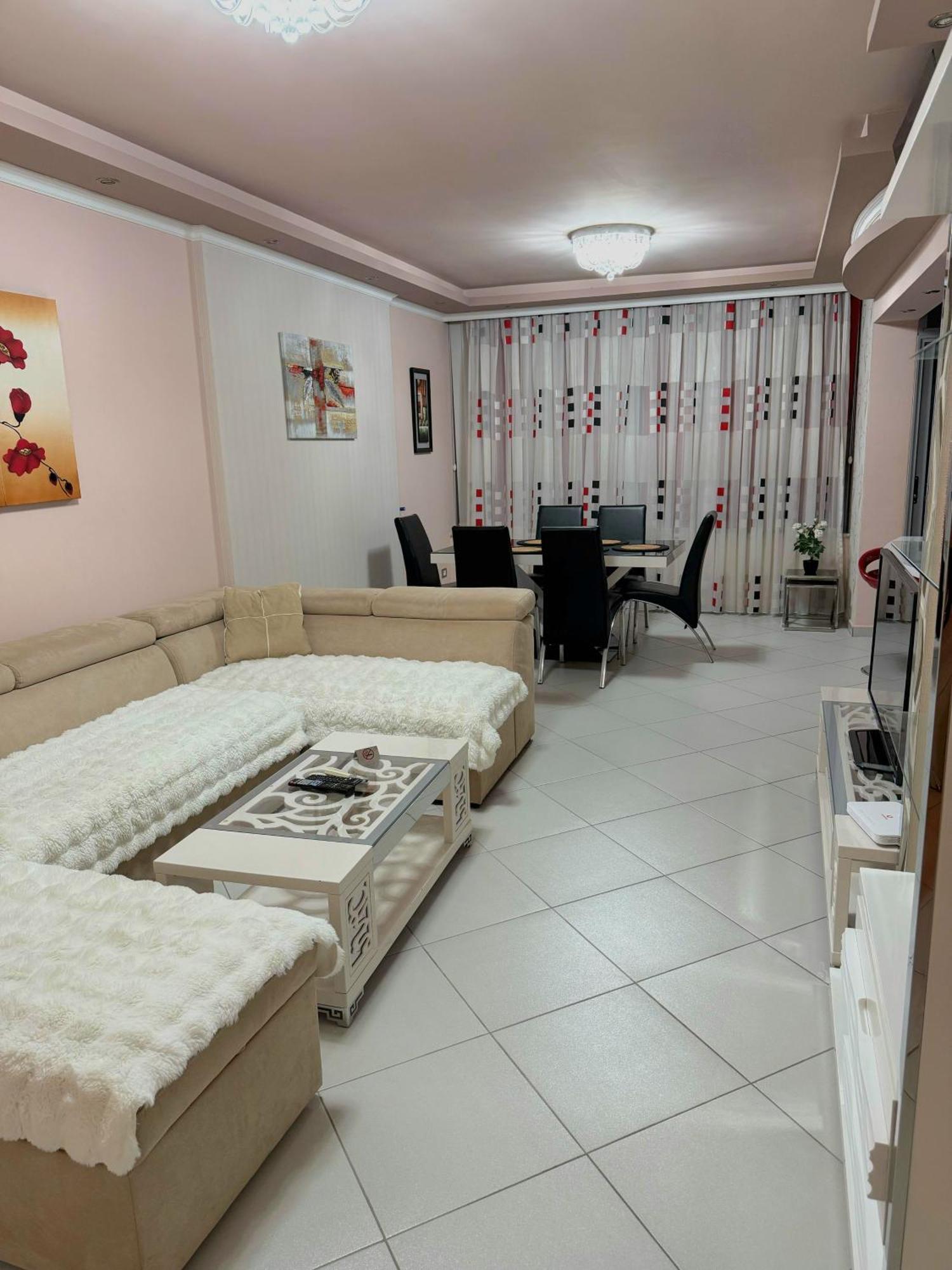 Amy'S Luxury Appartment Shkodër Eksteriør billede